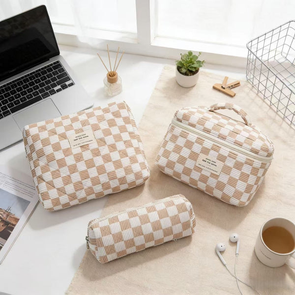 STOCK-INS Style Chessboard Plaid Cosmetic Bag 2026