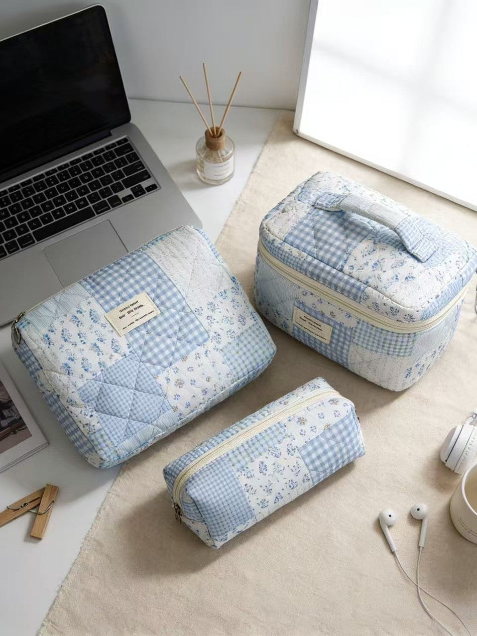INS Blue & White Quilted 3-Piece Travel Bag Set