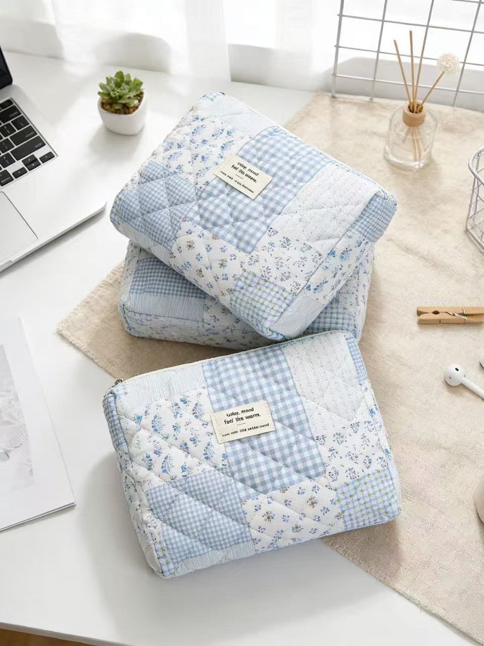 INS Blue & White Quilted 3-Piece Travel Bag Set