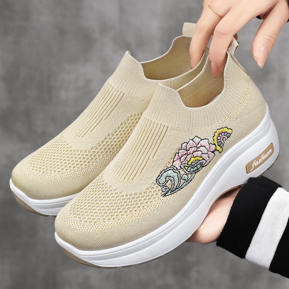 Cloud Walk Height Increasing Sock Sneakers