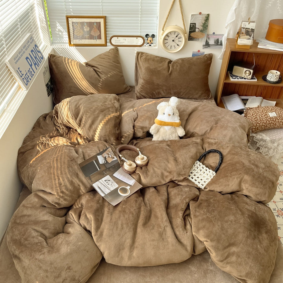 Class A Thickened Milk Velvet Ultra-Soft 4-Piece Bedding Set