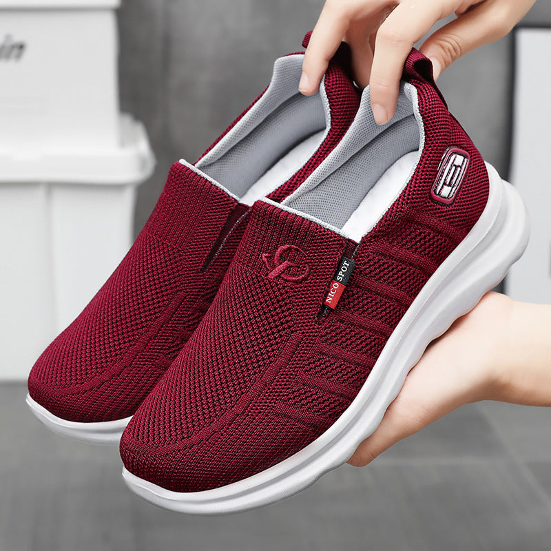 2026 New Model Export Fly-Knit Walking Shoes: Soft-Sole Slip-On