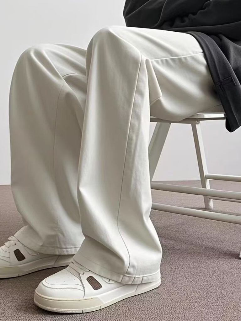 Pure White Retro Jeans – Slightly Flared Fit