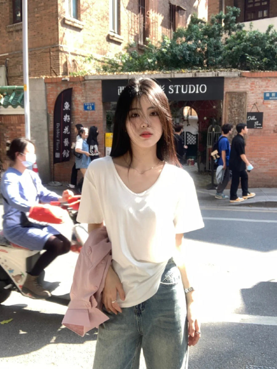 STOCK-White U Neck Loose Slim Fit T Shirt