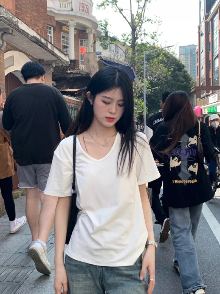 STOCK-White U Neck Loose Slim Fit T Shirt