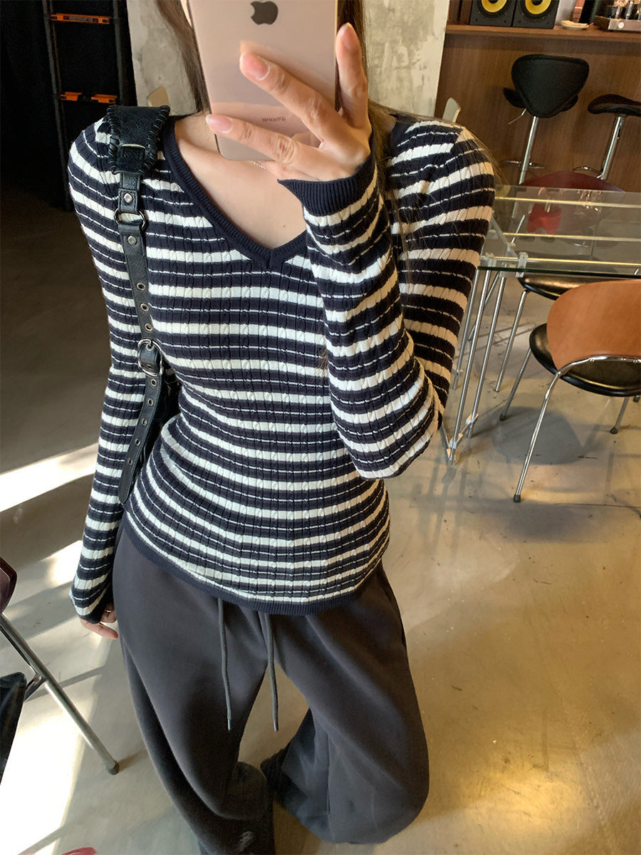 Black White Striped V-Neck Slim Knit Top Women