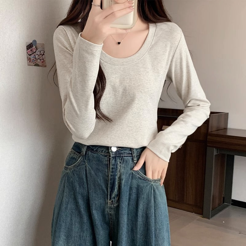 White Flower U-Neck Slim T-Shirt Women Winter 2026