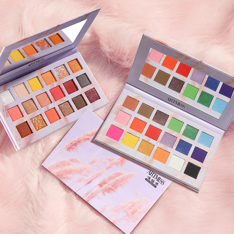 18-Color Earth Tone Eyeshadow Palette Matte & Pearl