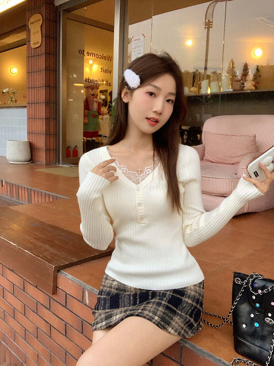 Women’s Apricot V-Neck Lace Slim Fit Knit Top