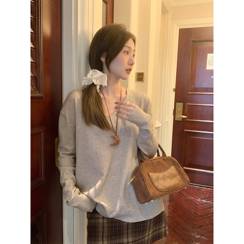 Women’s Oatmeal V-Neck Slim Fit Knit Sweater