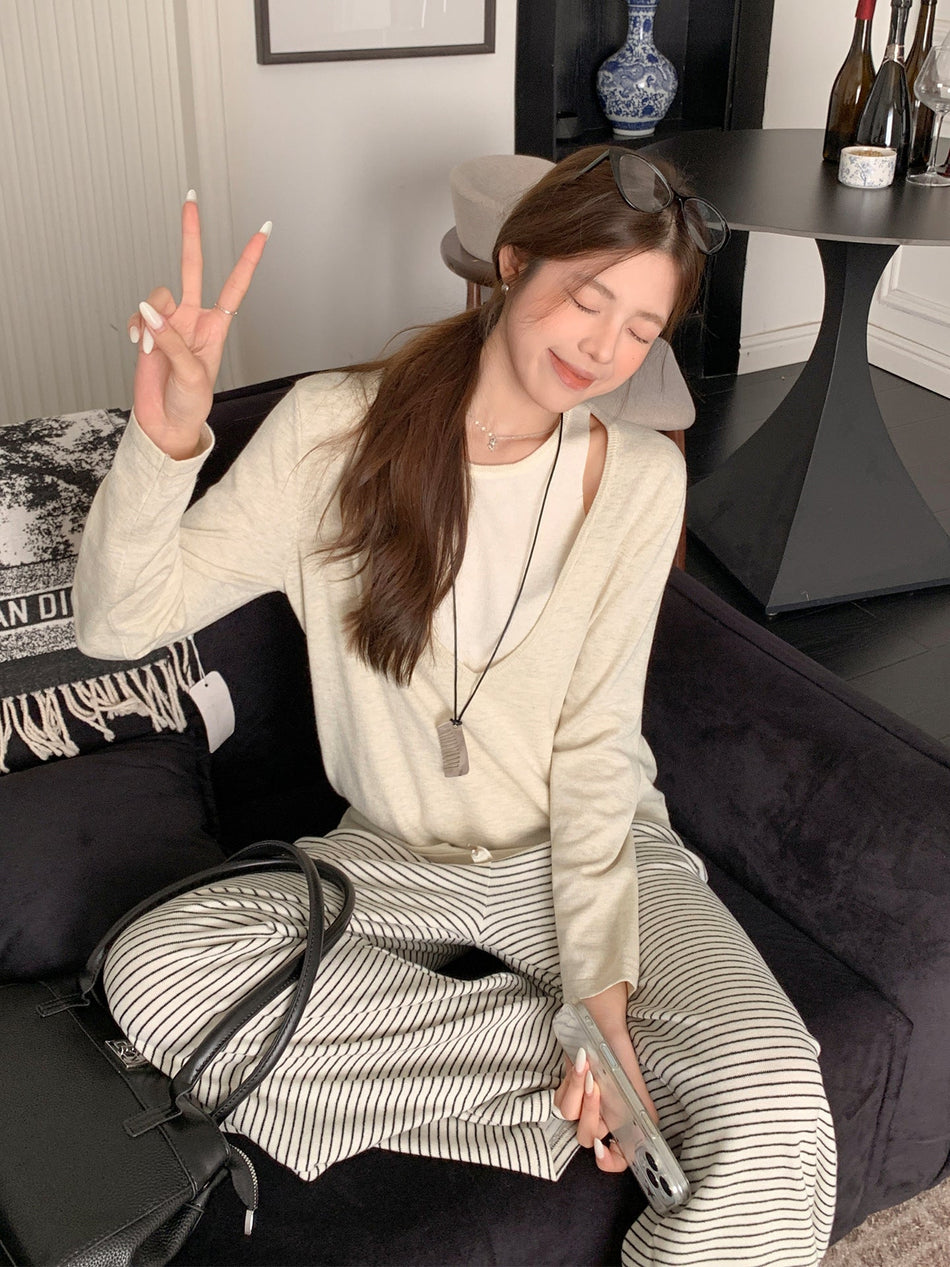 Women’s V-Neck Off-Shoulder Knit Long Sleeve Top