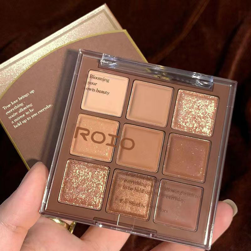 Chocolate 9-Color Eyeshadow Palette – Nude Matte