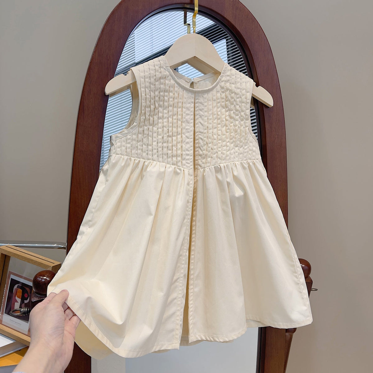 Girls Sleeveless Pleated Vest Dress Korean Style – Kids Fashion Nepal | Tudoholic