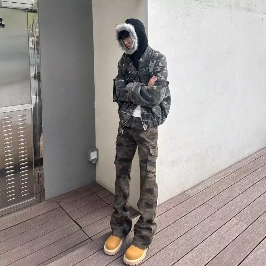 Men’s Camouflage Micro-Flared Cargo Jeans