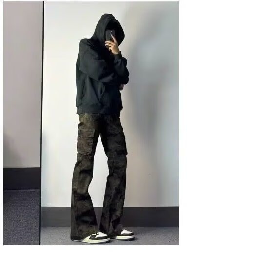 Men’s Camouflage Micro-Flared Cargo Jeans