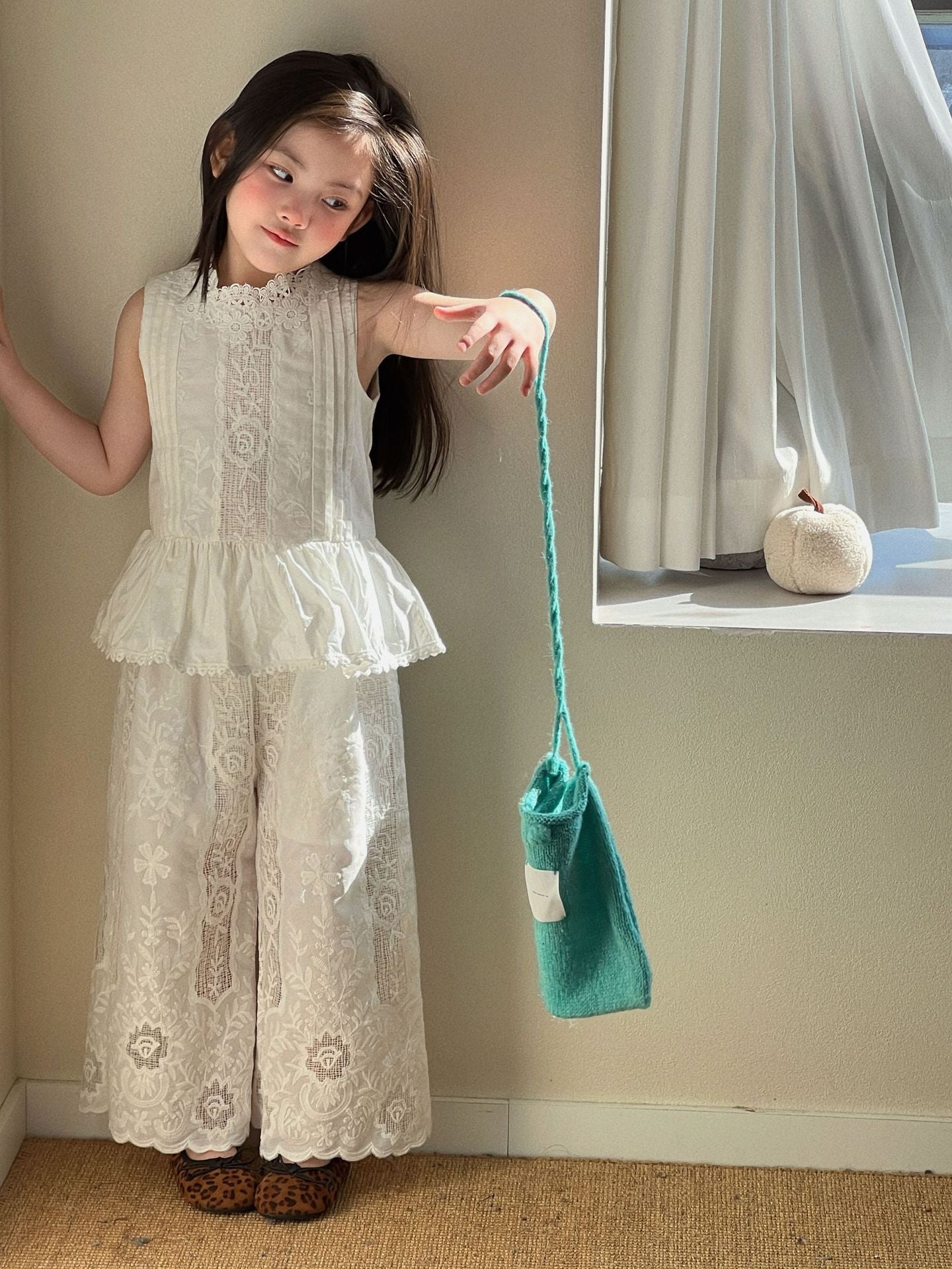 Girls Lace Stand Collar Set Wide Leg Pants 2026 – Kids Fashion Nepal | Tudoholic