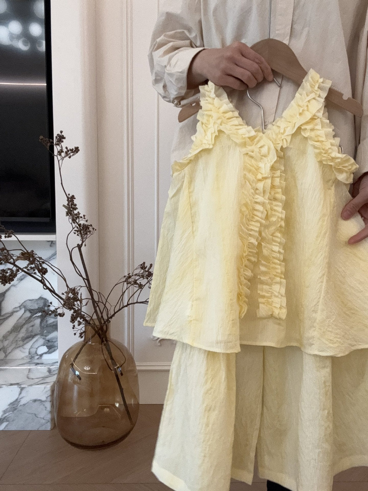 Girls French Holiday Ruffle Top & Skirt Set – Kids Fashion Nepal | Tudoholic