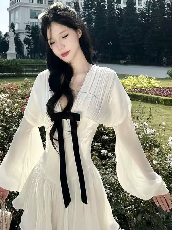 French Bow V-Neck White Pleated Dress Women Autumn
