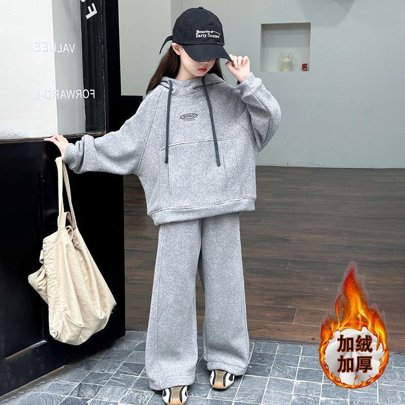 Girls Solid Sweatshirt Set – Winter Sports Outfit – Outfit Sets – Image 3
