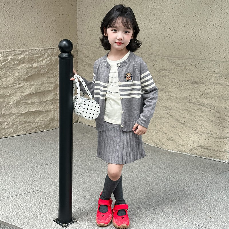 Girls Pleated Skirt Set – Winter Korean Outfit – Baby & Children's Outfits – Image 4
