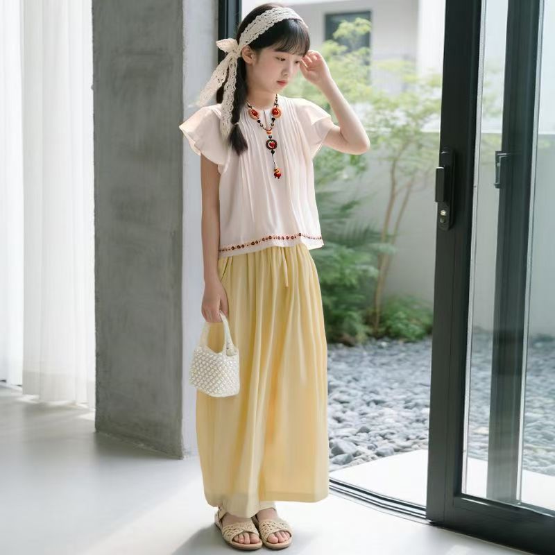 Girls Korean Yamamoto Pants Two-Piece Set – Baby & Children's Outfits – Image 3