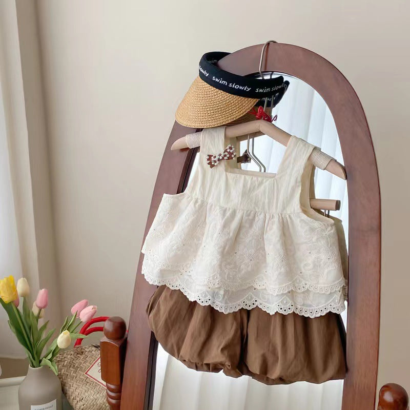 Girls Embroidered Vest Set – Stylish Two-Piece Outfit – Outfit Sets – Image 1