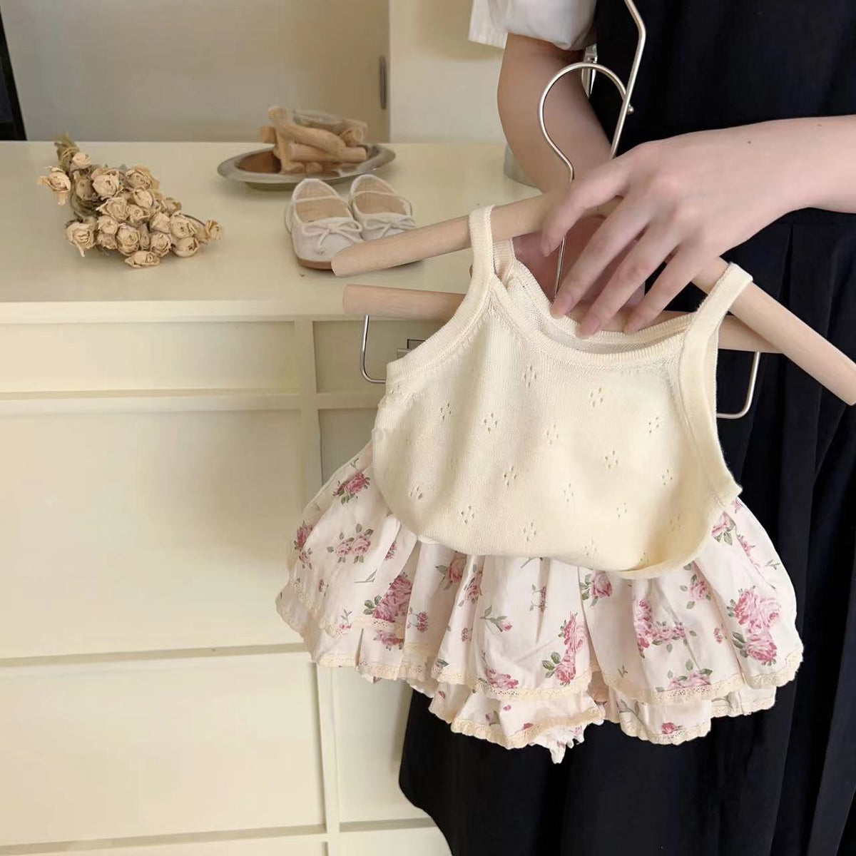 Baby Girls Rose Bud Suspender Shorts Set – Baby & Children's Outfits – Image 2
