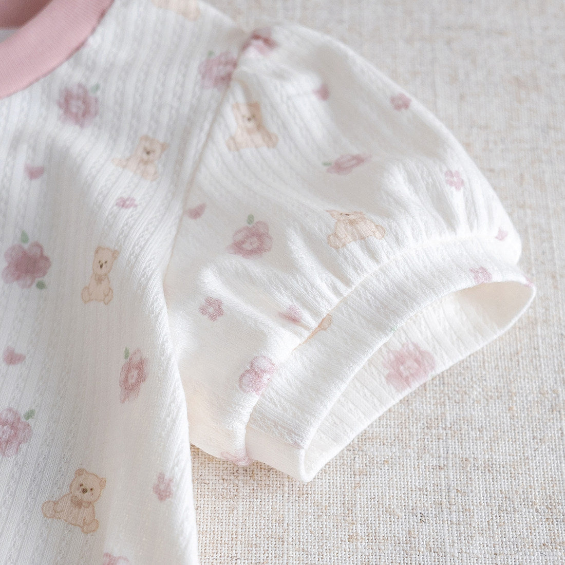 Girls Bubble Sleeve Floral T-Shirt – Cute Summer Top – T-Shirts – Image 4