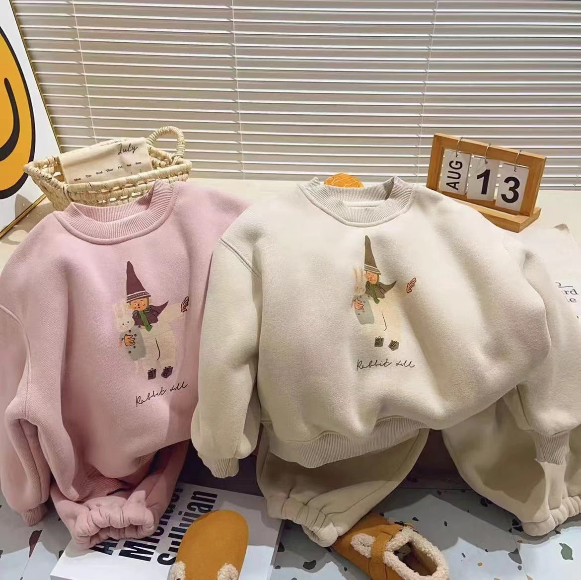 Kids Velvet Hoodie Set – Warm Winter Tracksuit – Outfit Sets – Image 1
