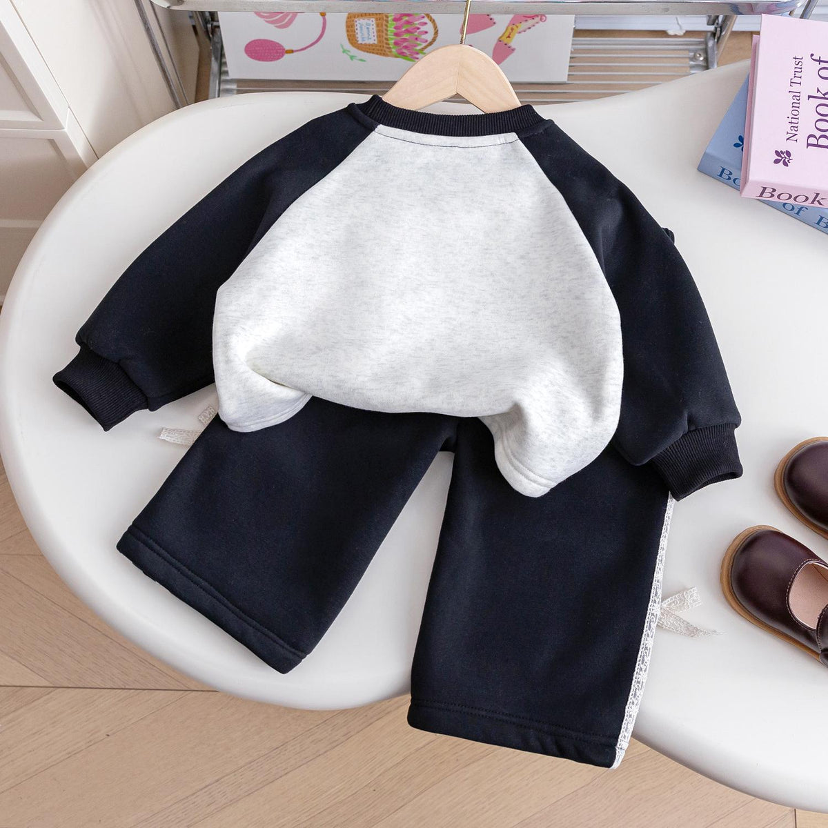 Girls Fleece Cartoon Tracksuit – Warm Winter Set – Outfit Sets – Image 2