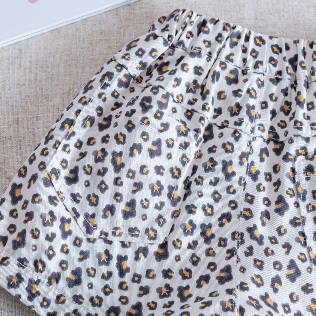 Girls Cat Print Top & Leopard Shorts – Summer Set – Outfit Sets – Image 4