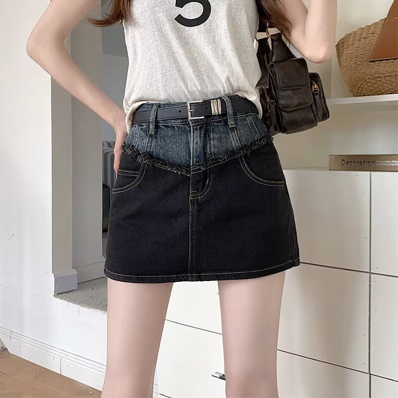 "Small Stitching" Contrast Denim Mini