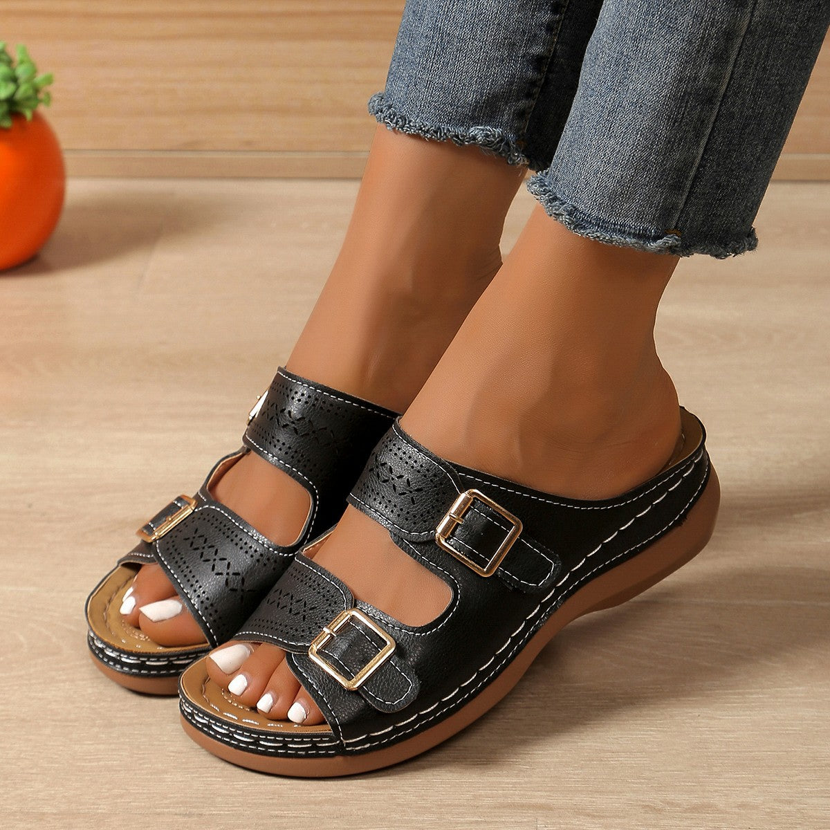 Black women’s thick sole wedge fish mouth sandals summer buckle shoes