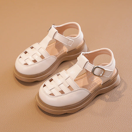White girls summer sandals with comfortable and breathable design for outdoor wear