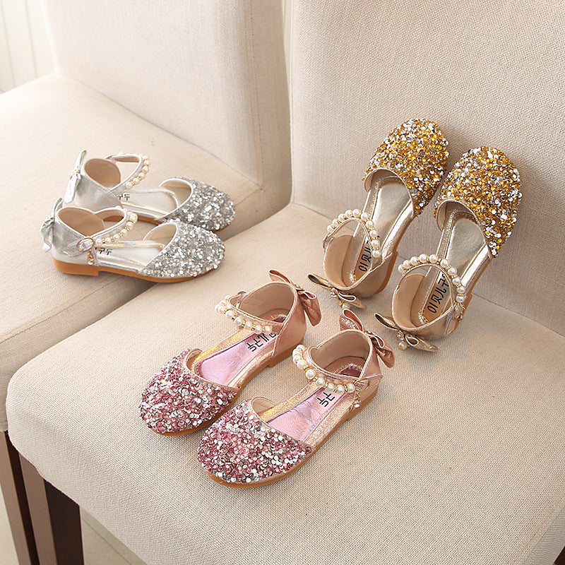 Pink girls summer sandals with comfortable and breathable design for outdoor wear