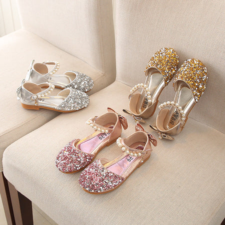 Pink girls summer sandals with comfortable and breathable design for outdoor wear