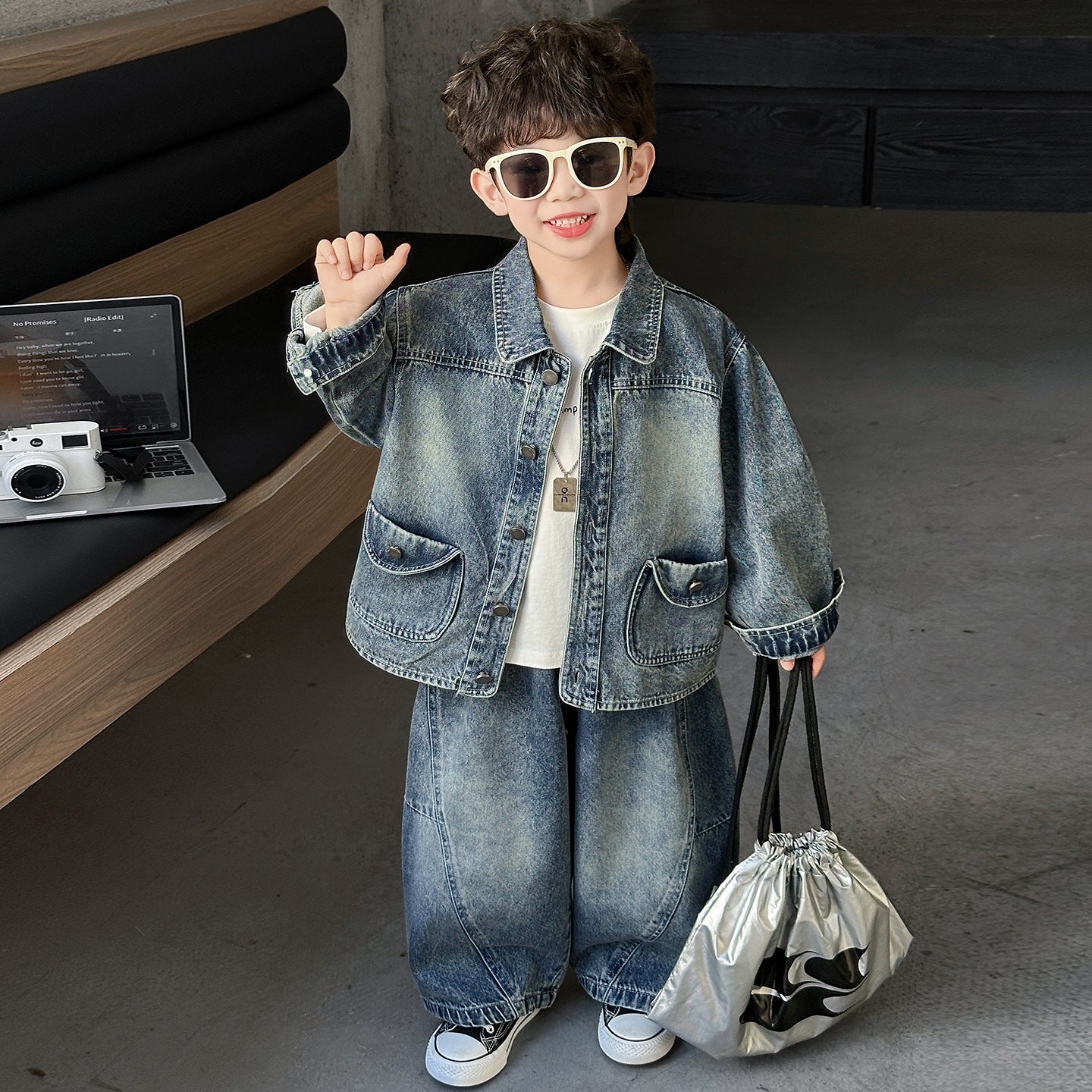 Blue girls two-piece summer outfit set for casual everyday wear