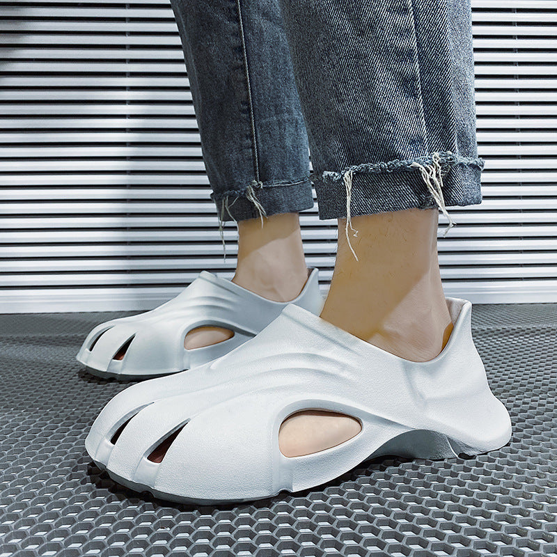 Men’s Plus-Size Hollow Breathable Slip-On Beach Clogs