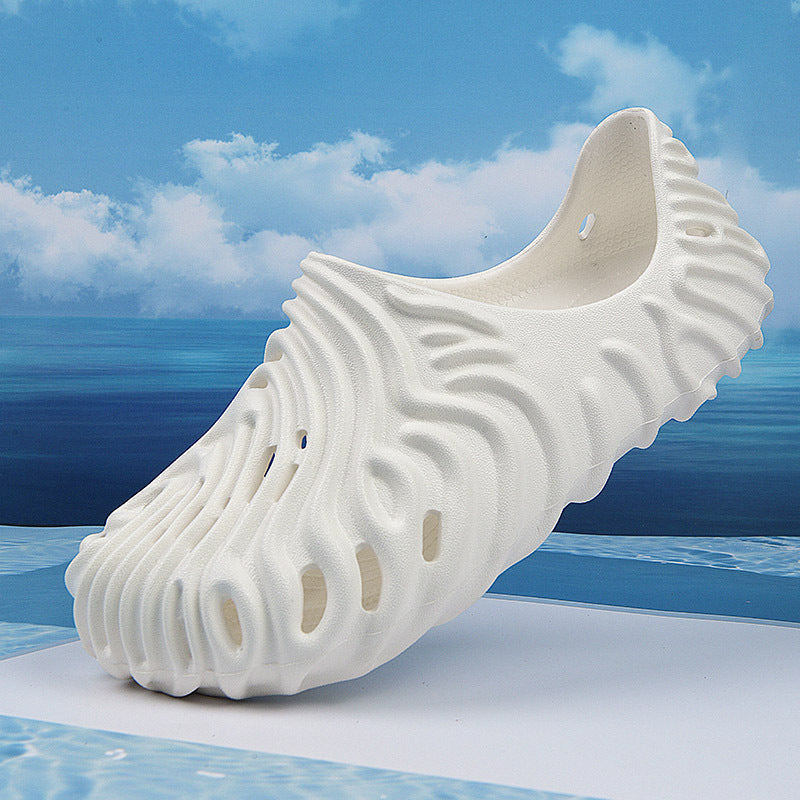 Unisex Plus-Size Hollow Clog Closed-Toe Beach Sandals