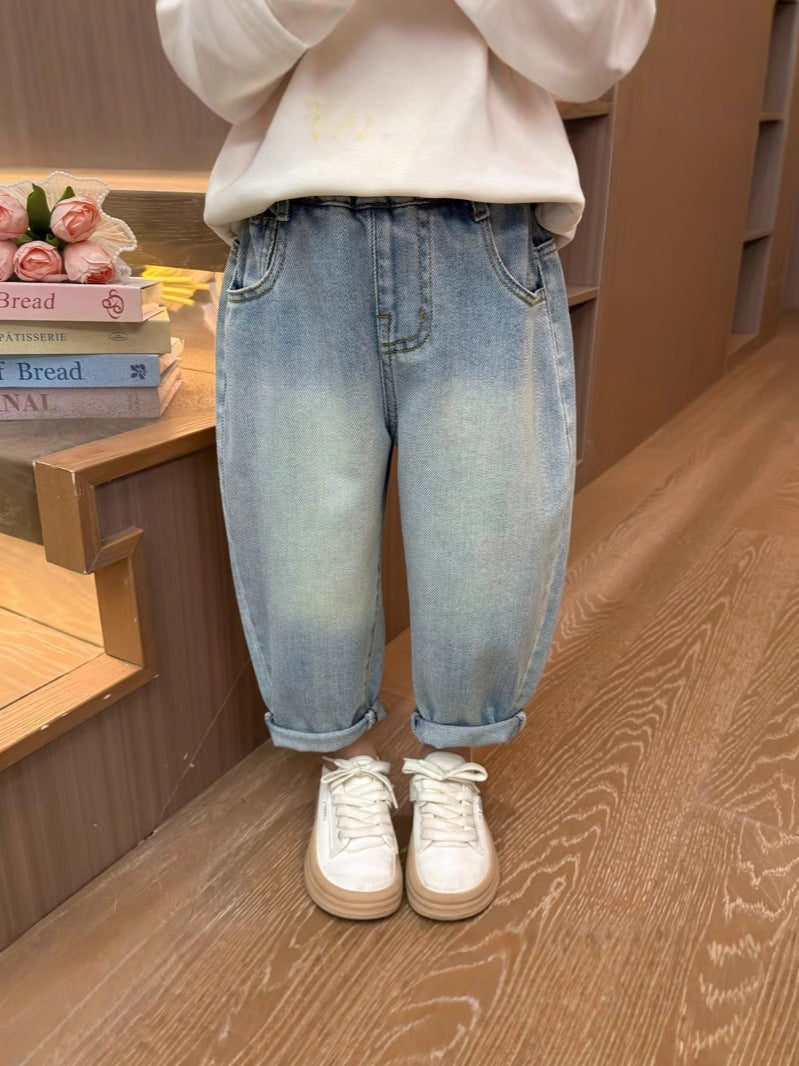 girls jeans with comfortable fit for everyday wear