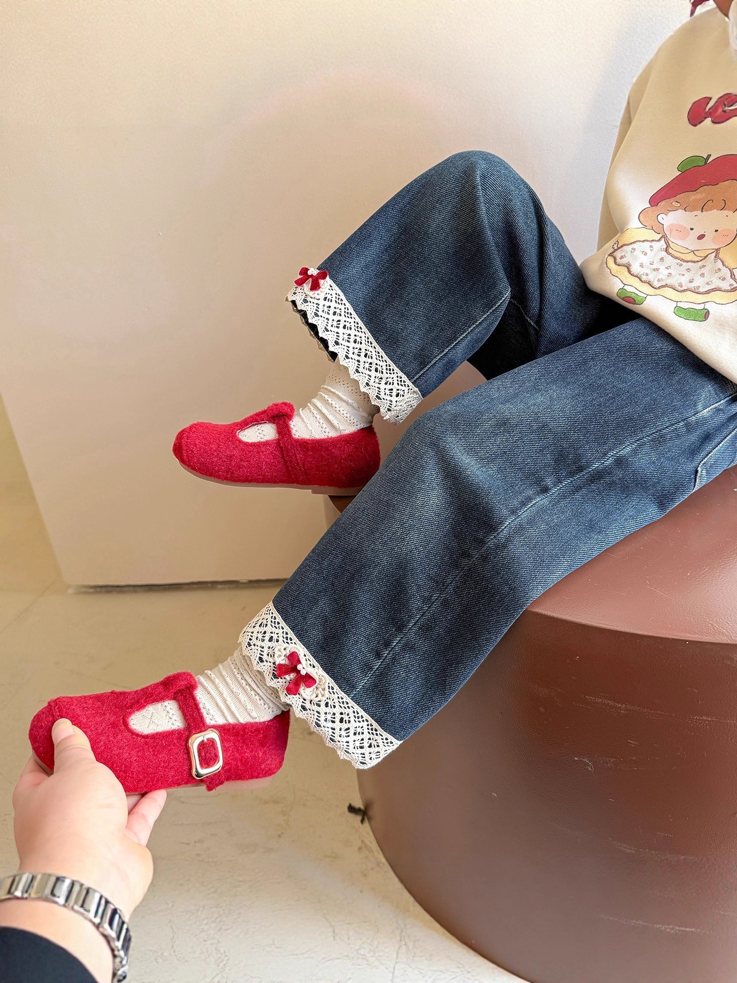 girls jeans with comfortable fit for everyday wear