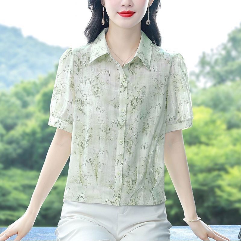 Floral Chiffon Short-Sleeve Blouse in Fluid Relaxed Fit