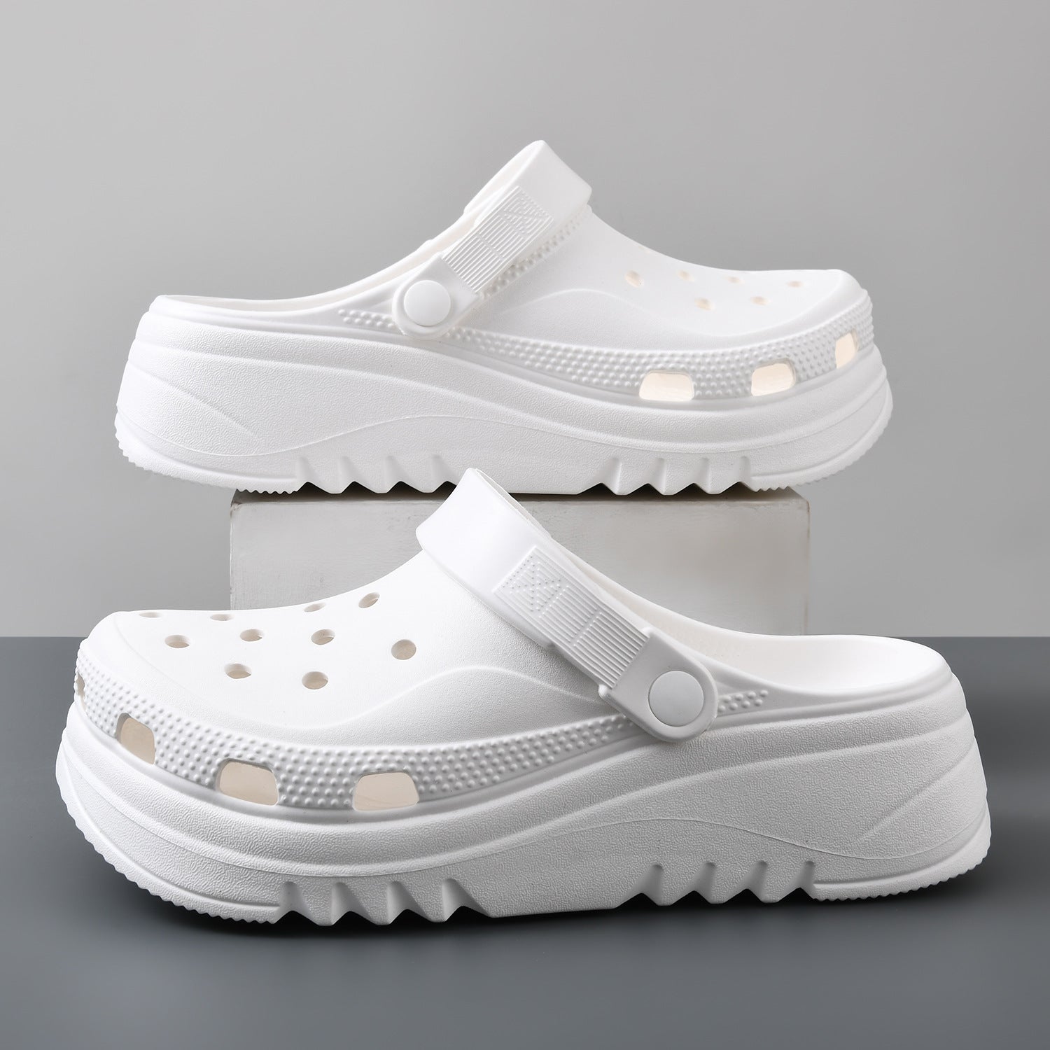 White casual sandals - open-toe footwear with comfortable cushioned footbed