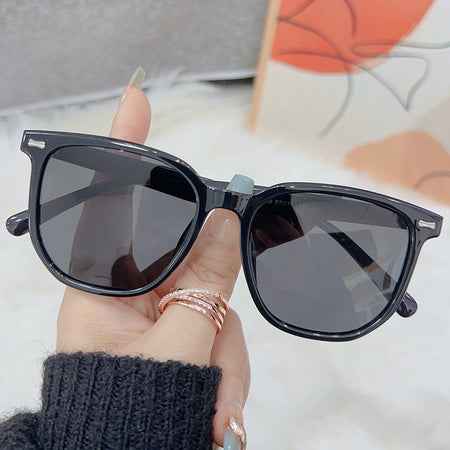 Elegant TR90 Polarized Sunglasses with UV Protection