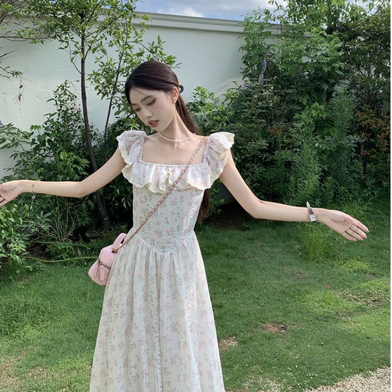 French Heavy Industry Floral Square Neck Ruffled Dress