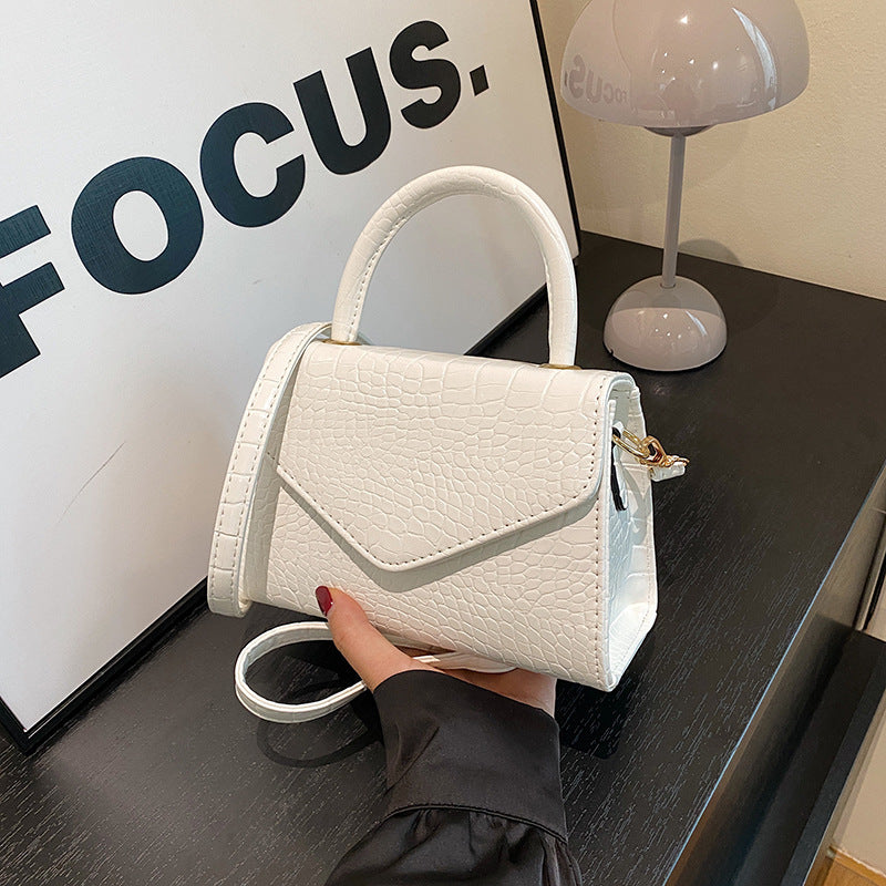 White Crocodile Pattern Small Square Crossbody Chain Bag