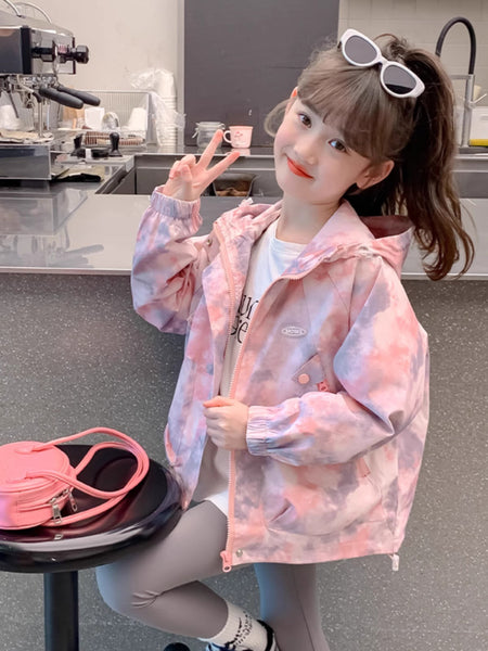 Pink girls hooded windbreaker jacket for spring and autumn with zip closure