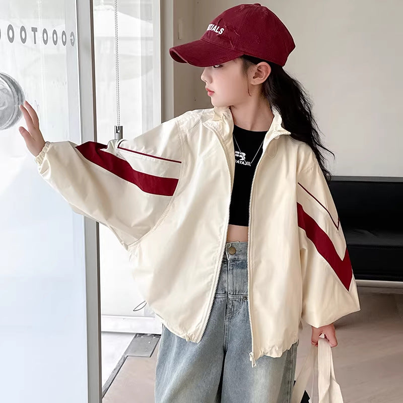 Apricot girls hooded windbreaker jacket for spring and autumn with zip closure