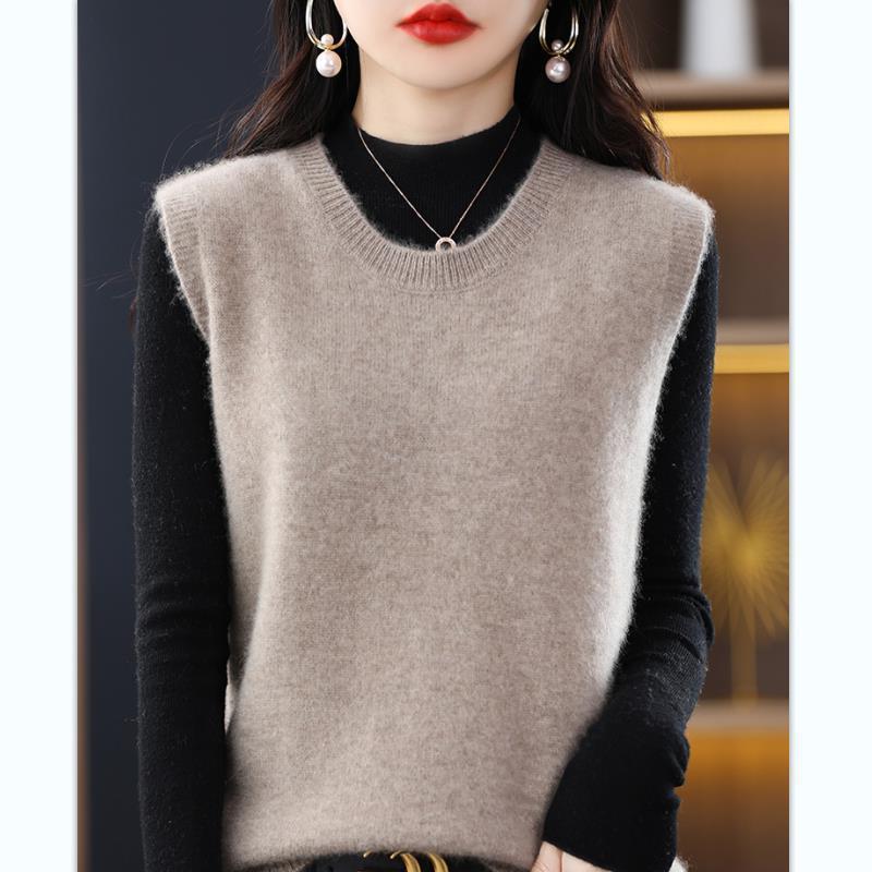 Women’s Round Neck Loose Fit Knitted Vest Sleeveless Top