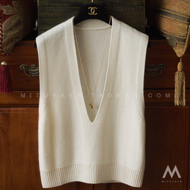 White Women’s Loose Fit Knitted Vest Pullover Waistcoat Top